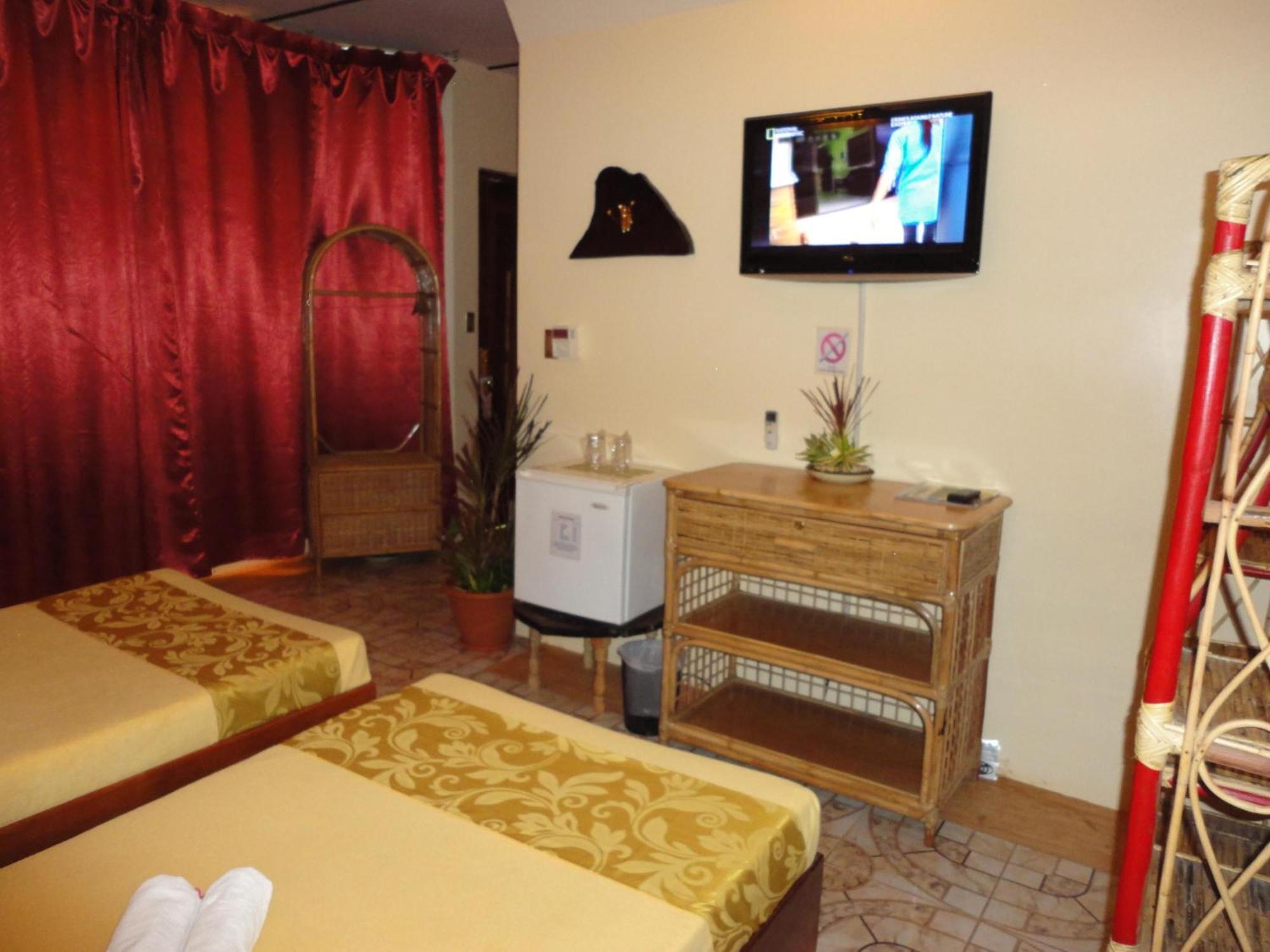 Hotel Deep Forest Garden