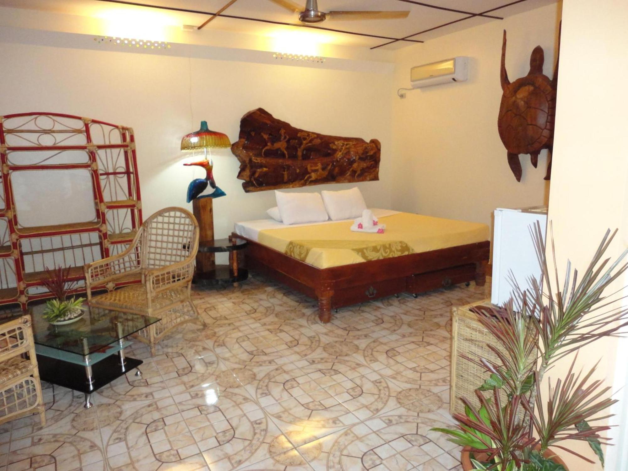 Hotel Deep Forest Garden 3*